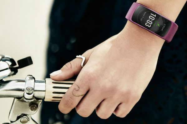 Gear Fit2 Lifestyle 1
