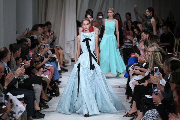 Oscar_De_La_Renta_hepta_640908