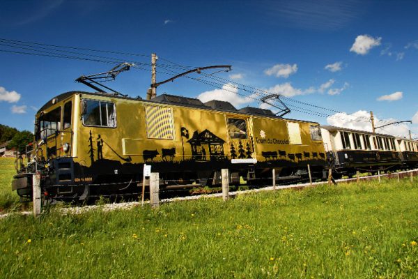 swiss-chocolate-train