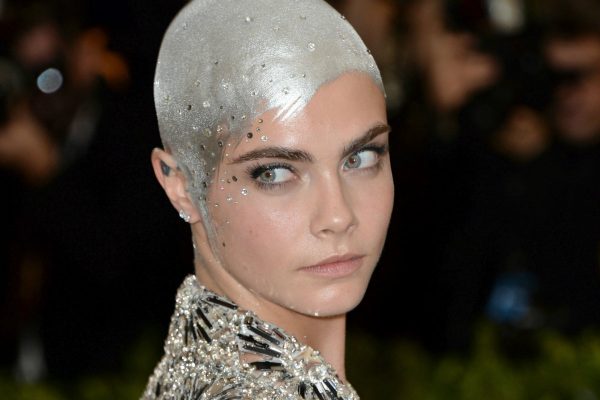 cara-delevigne-gala-met