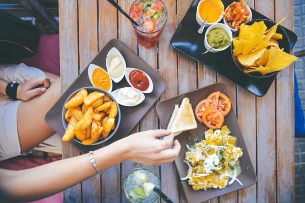 5 restaurante din Bucuresti unde sa mananci vara asta