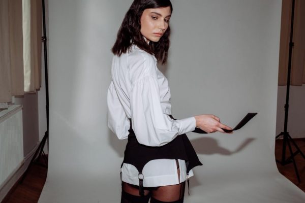 Become A Voyeur