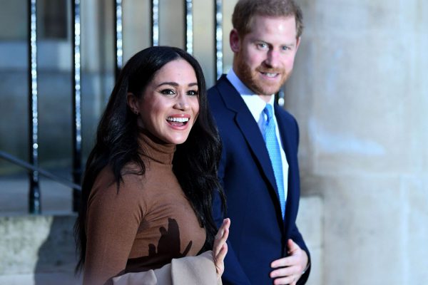 Meghan și Harry, liber de la Regină!