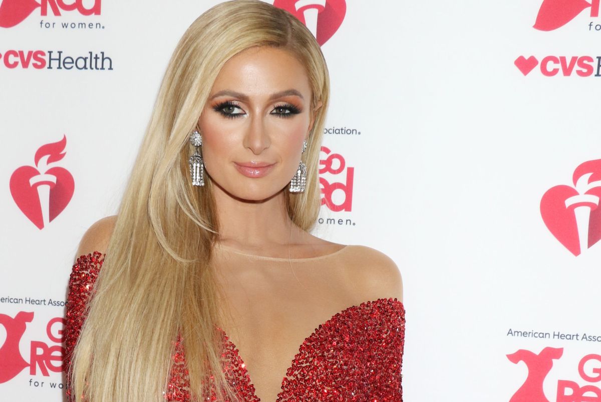paris hilton mama