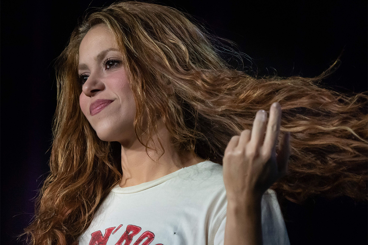 shakira evaziune